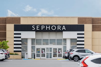 Omnichannel marketing example of physical store interaction at a Sephora location.