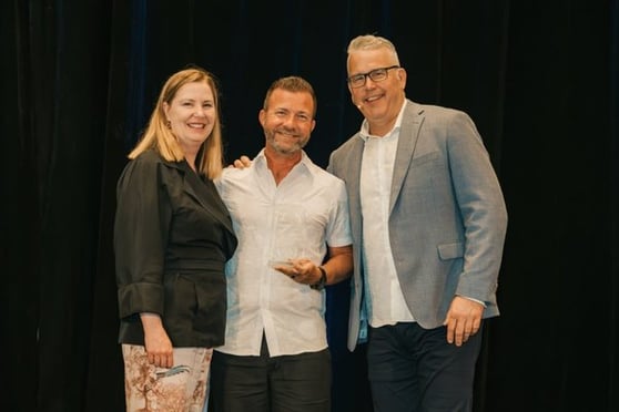 Ryan Kelly receiving the Agency of the Year Award