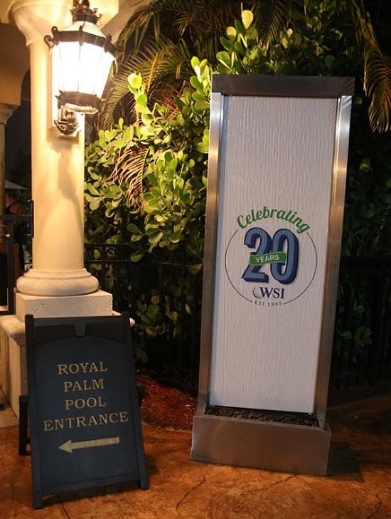 Photo of WSI Convention with Celebrating 20th Anniversary banner.